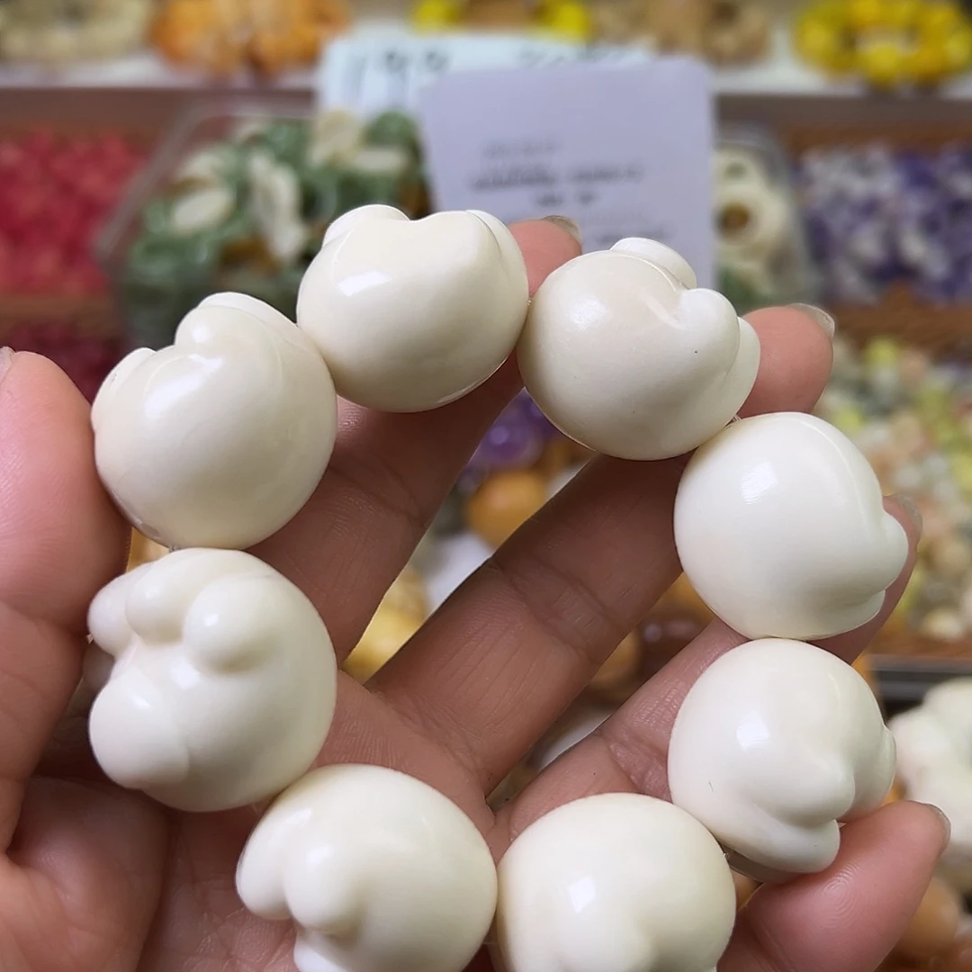 菩提根/象牙果手串瑕疵白爱心猫爪8颗有裂