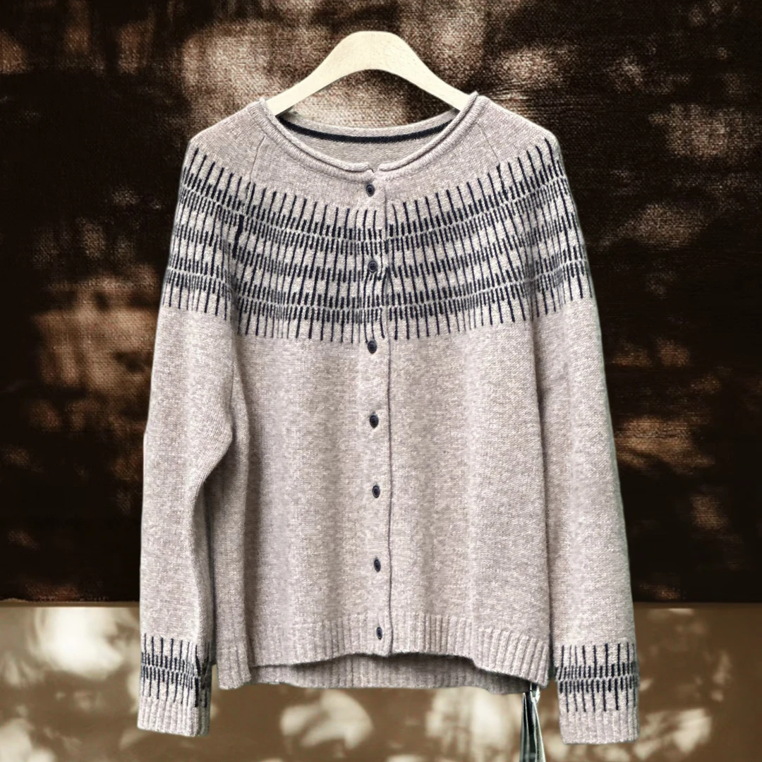 東与西 舒适系列圆领复古提花羊毛外套 AAE-25-008