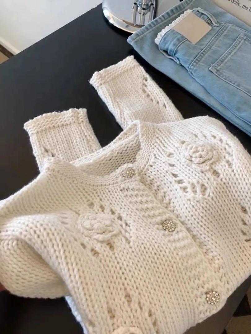 法式温柔风毛衣开衫外套女秋冬软糯镂空立体花朵针织衫