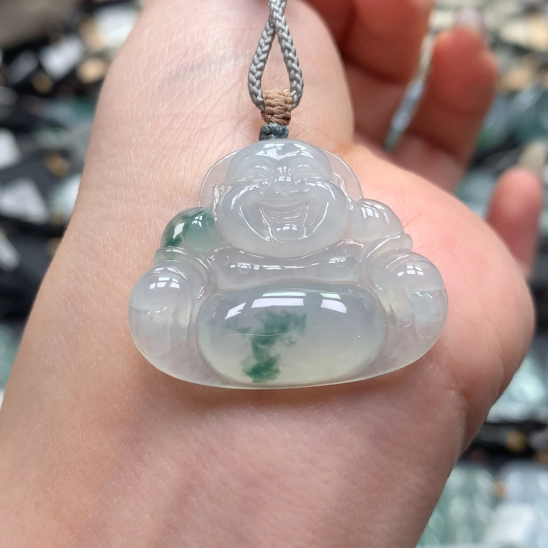 翡翠颈饰未镶嵌佛公