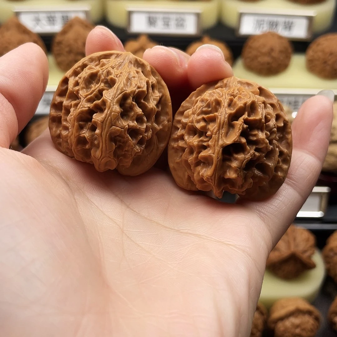 文玩核桃把件苹果园36尺205