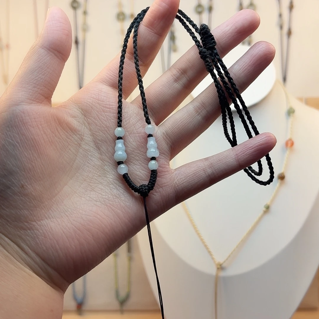 翡翠未镶嵌颈饰2毫米黑色翡翠葫芦