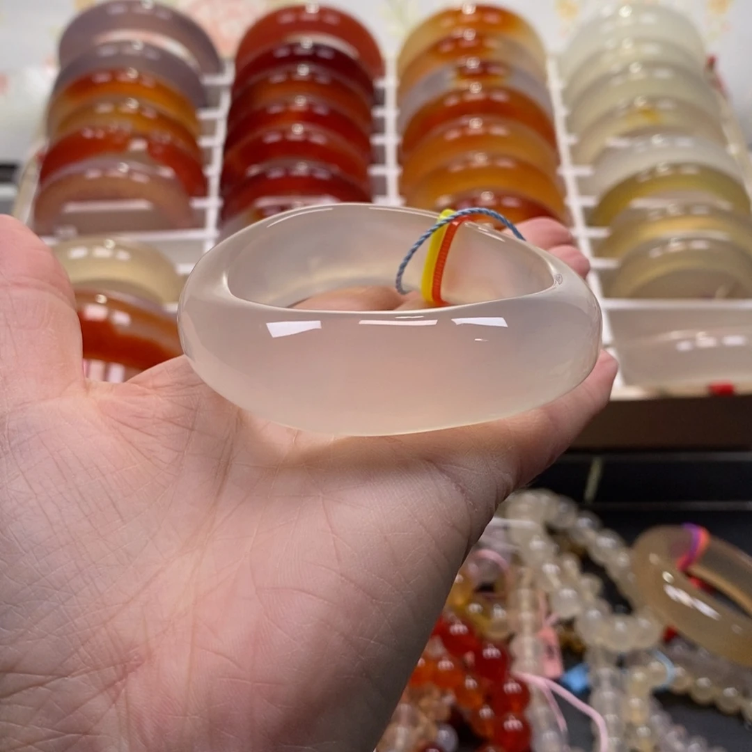 玛瑙/玉髓未镶嵌手镯