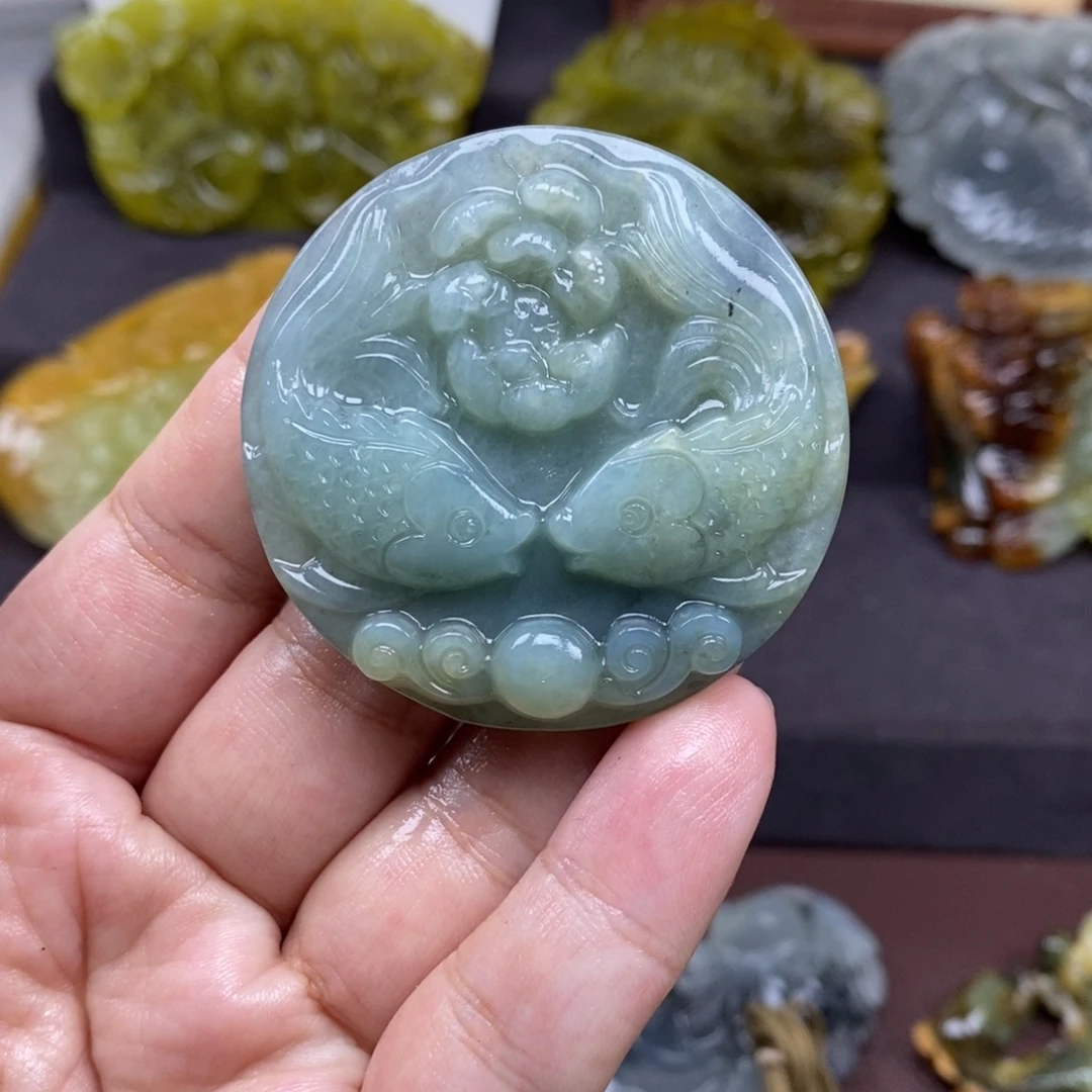 未镶嵌岫玉吊坠(赠链)