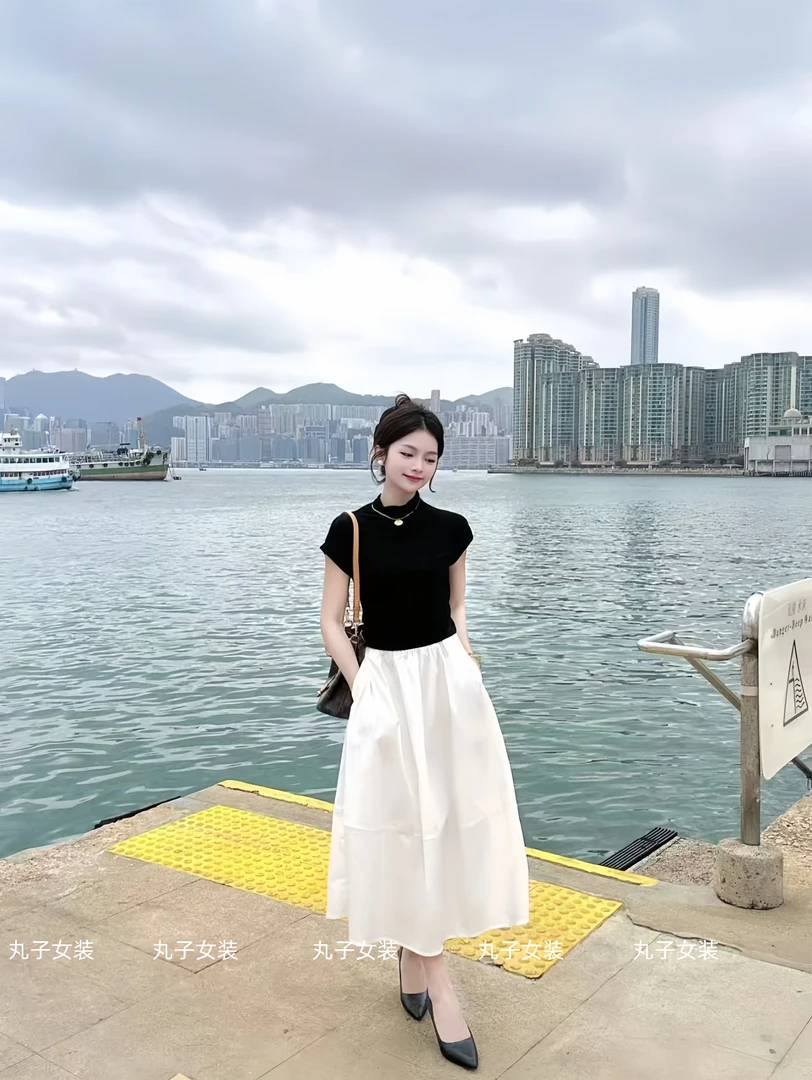 夏季女装套装2025新款休闲黑色正肩短袖T恤百搭修身显瘦半身裙子