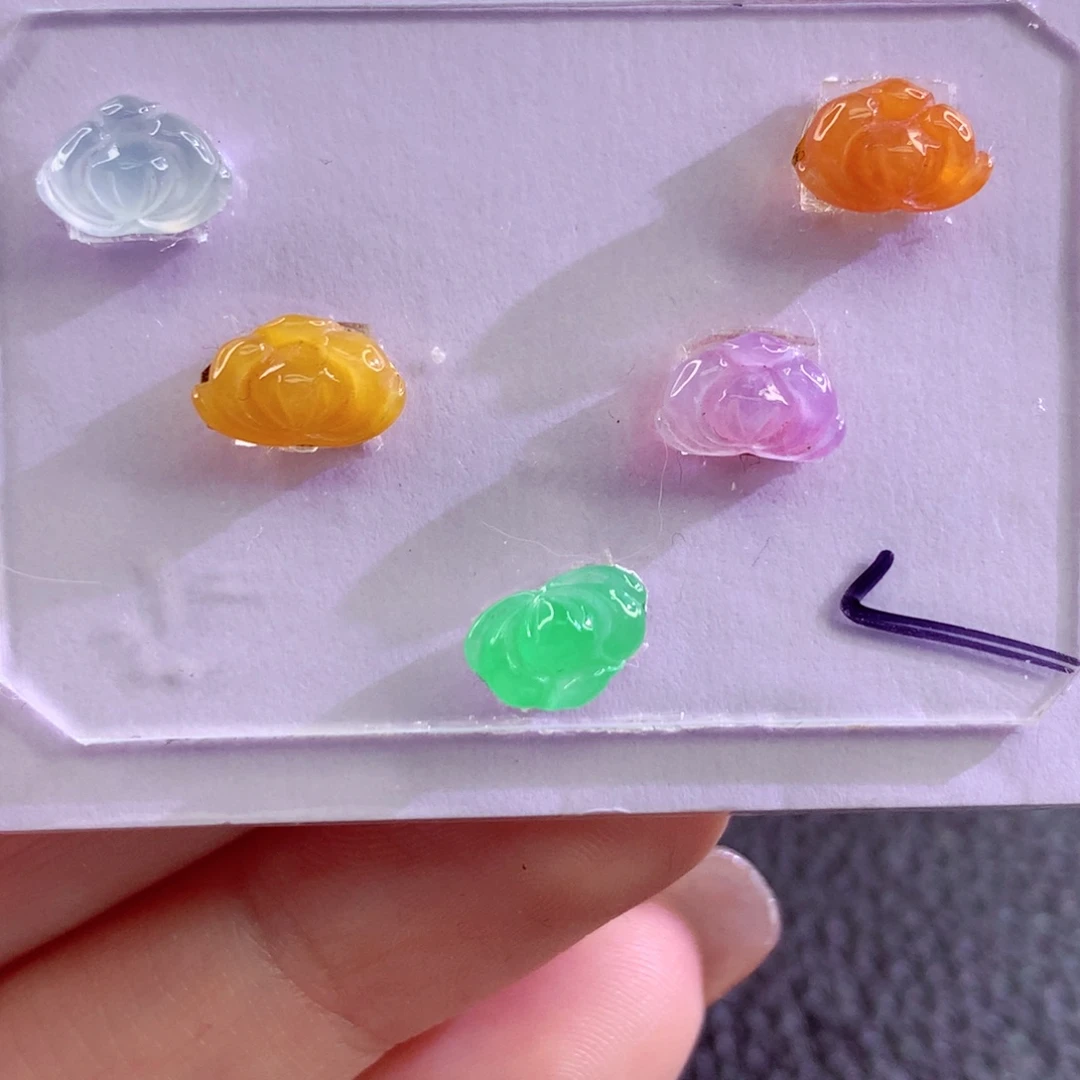 定制翡翠未镶嵌翡翠
