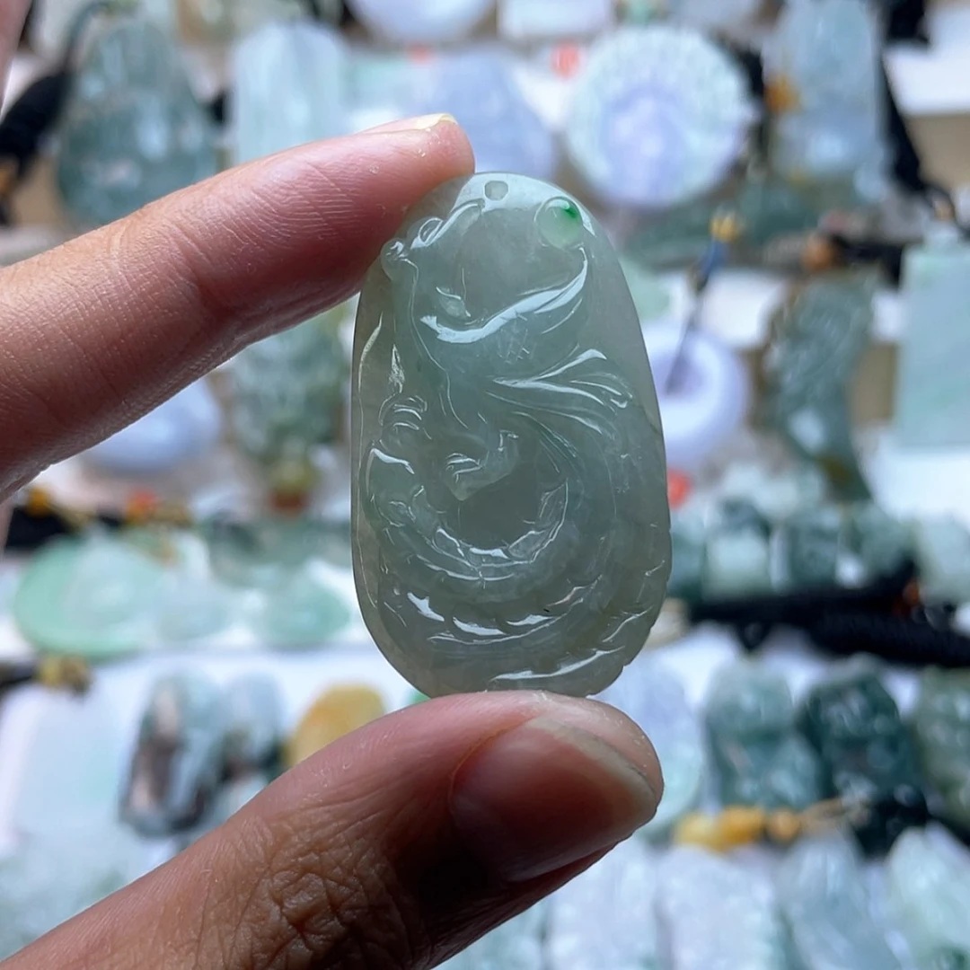 【闪购商品】颈饰未镶嵌翡翠凤牌