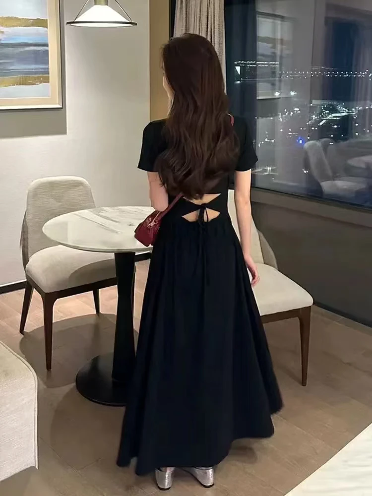 大甜甜推荐 新款性感露腰连衣裙