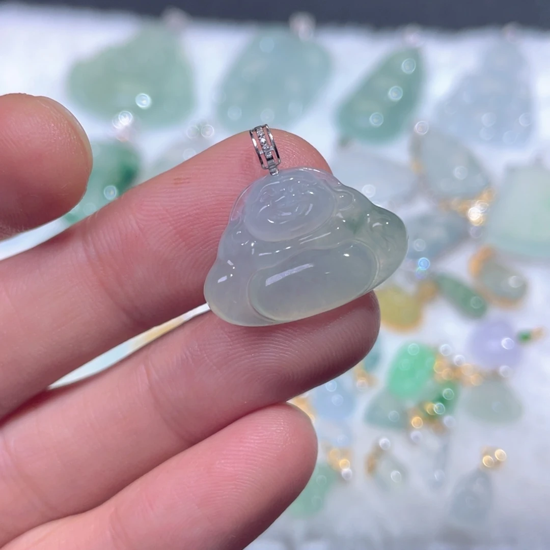 颈饰18K金镶嵌翡翠翡翠