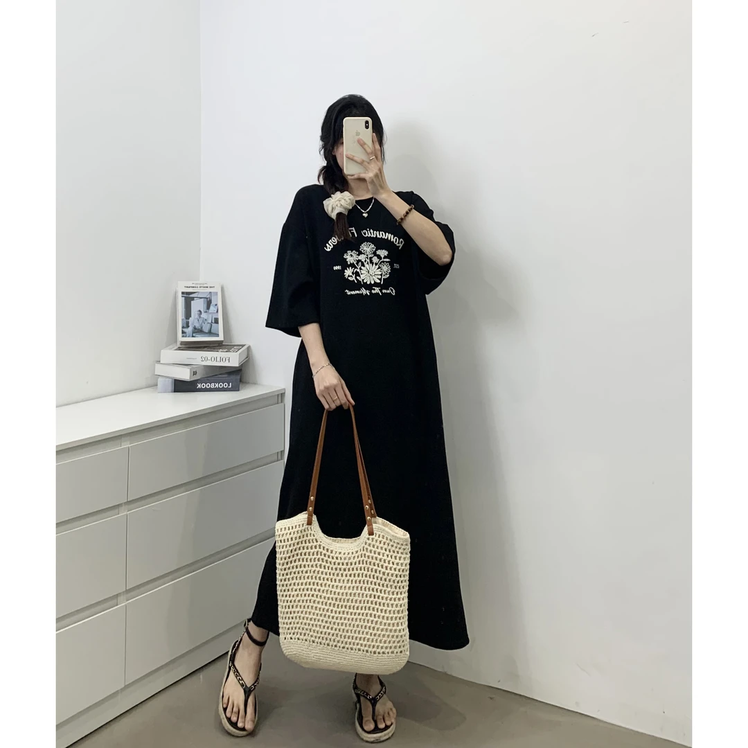 2025夏季新款圆领花花慵懒感宽松遮肉长款显瘦连衣裙