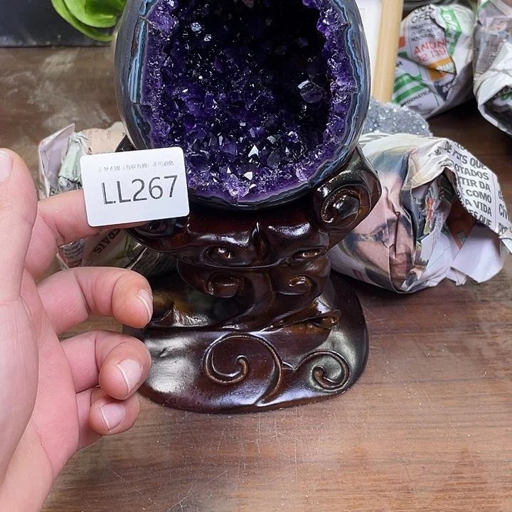 未镶嵌水晶大型摆件（非配饰）