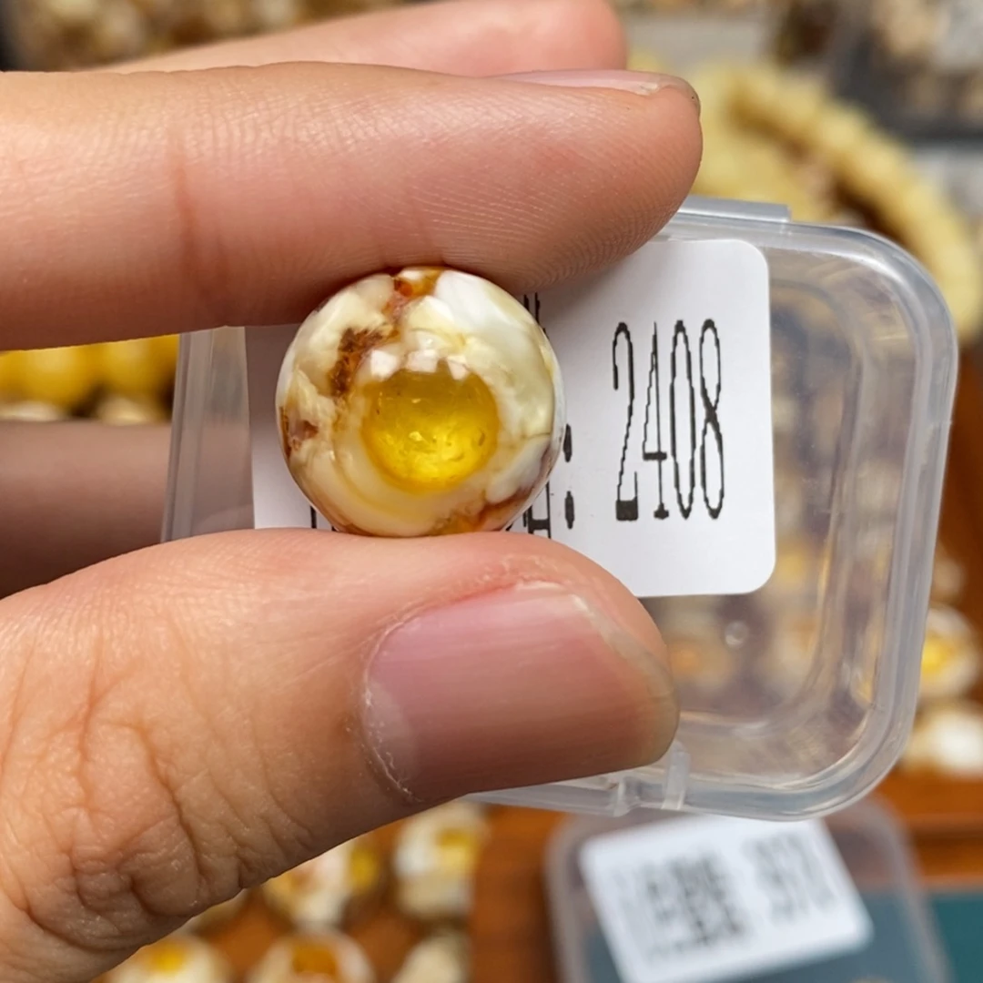 蜜蜡未镶嵌珠宝奇石2408