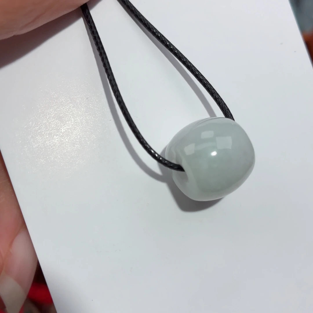 翡翠未镶嵌颈饰吊坠