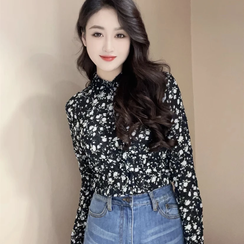 商场同款女装早春新款复古翻领压褶肌理感碎花长袖衬衫女1300955