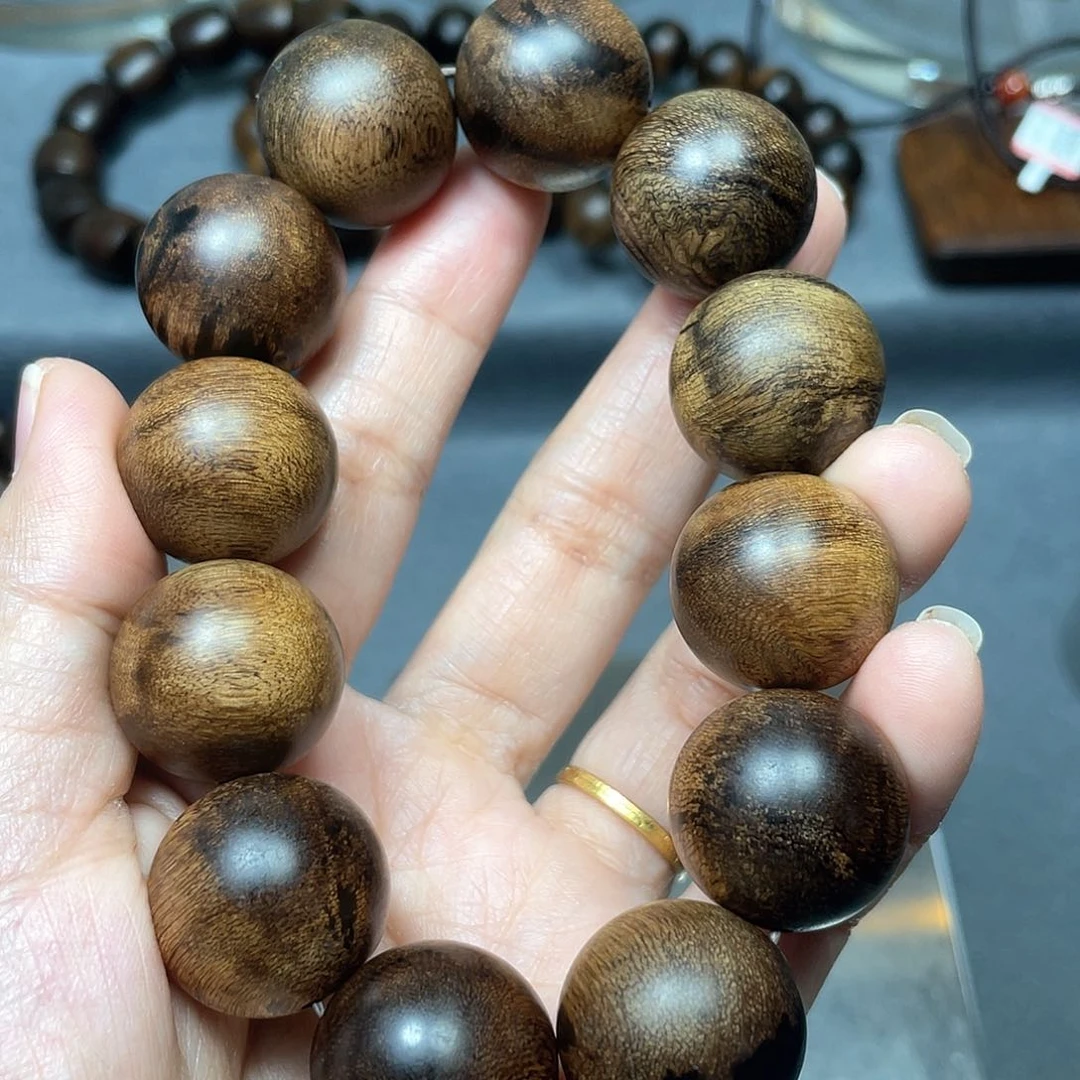 沉香手串白棋瘤疤2.0