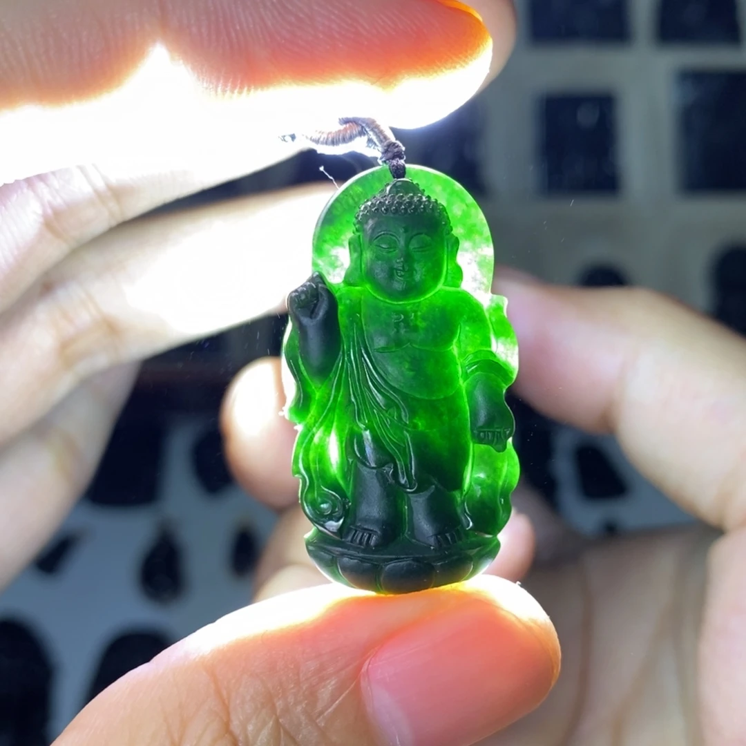 翡翠未镶嵌吊坠(赠链)