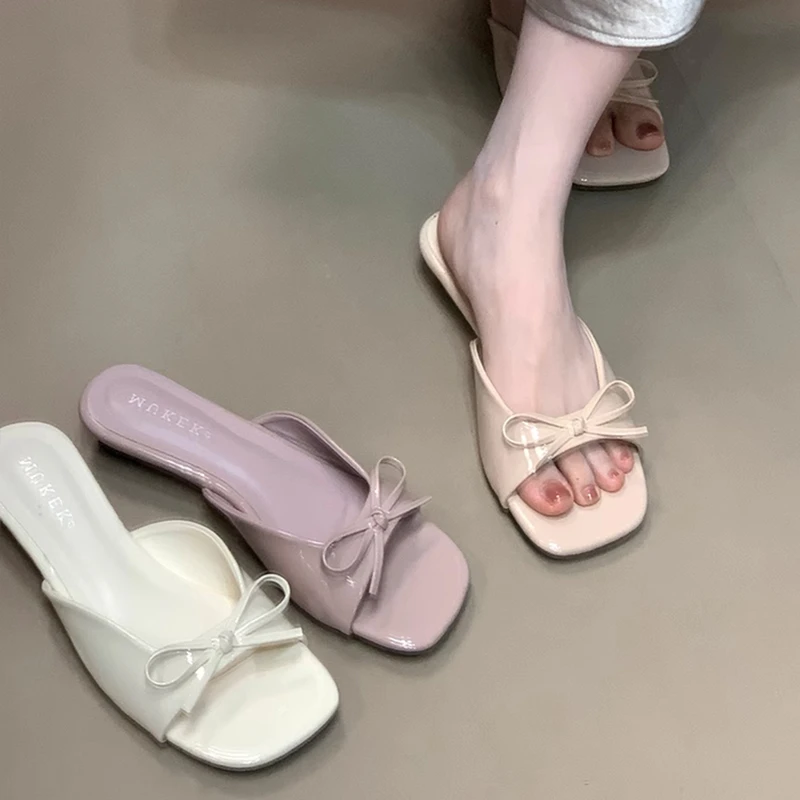 法式温柔蝴蝶结一字带坡跟凉拖鞋女夏外穿露趾配裙子气质鱼嘴凉鞋