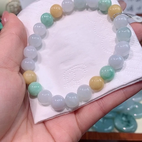 颈饰未镶嵌翡翠手串