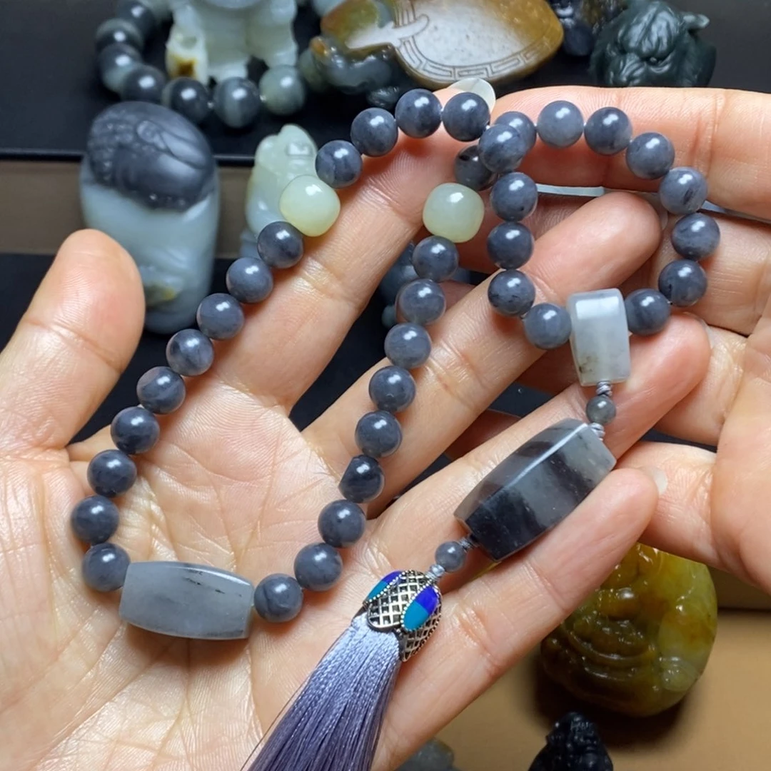 颈饰未镶嵌和田玉喝**雨