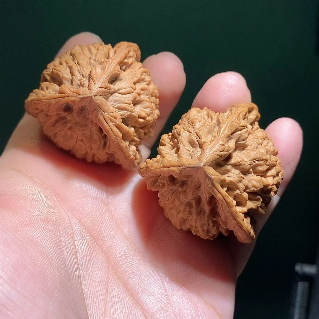 把件文玩核桃45王勇三棱全品