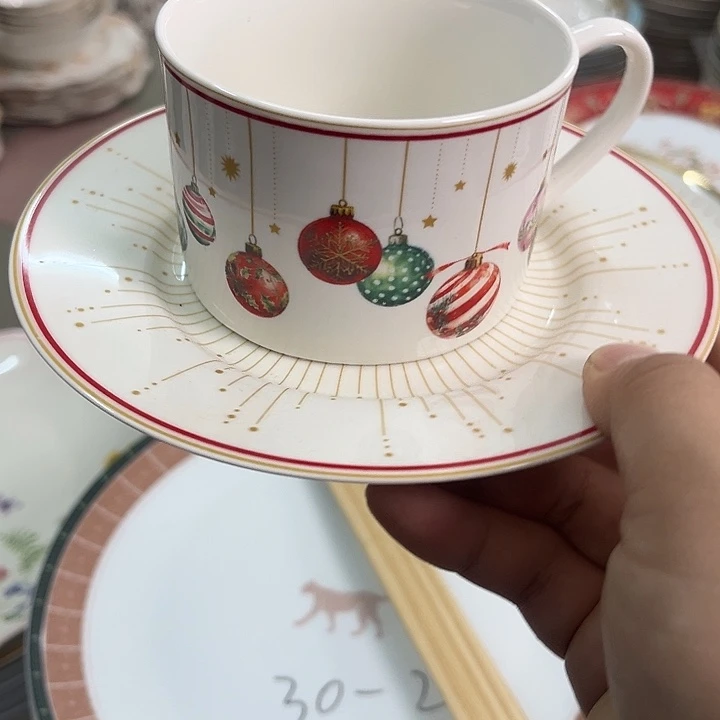 新骨瓷两套杯碟180毫升微瑕完美主义者慎拍