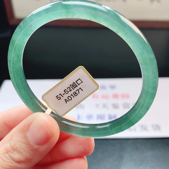 翡翠未镶嵌手镯翡翠手镯33