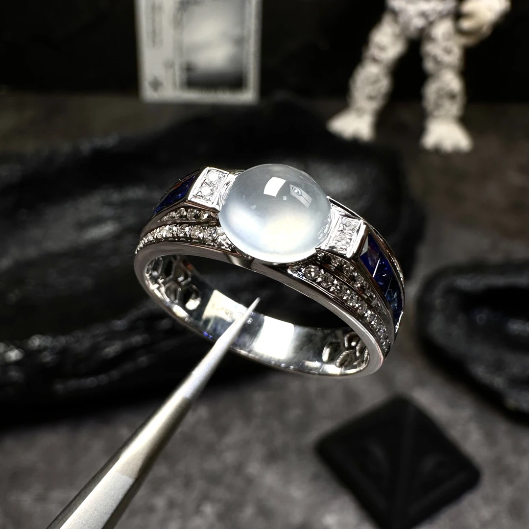 亚瑟 Authur 玻璃种18k蓝宝戒指 4.5g金 天然缅甸翡翠 贡山商店