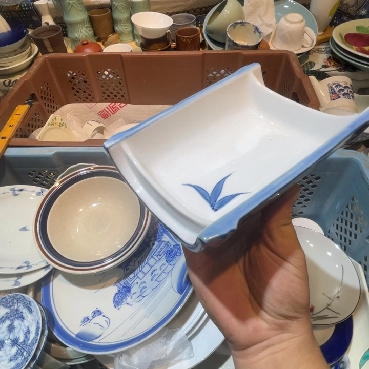瓷片女**?箱なしでいいので お値下げ可能でしょうか？