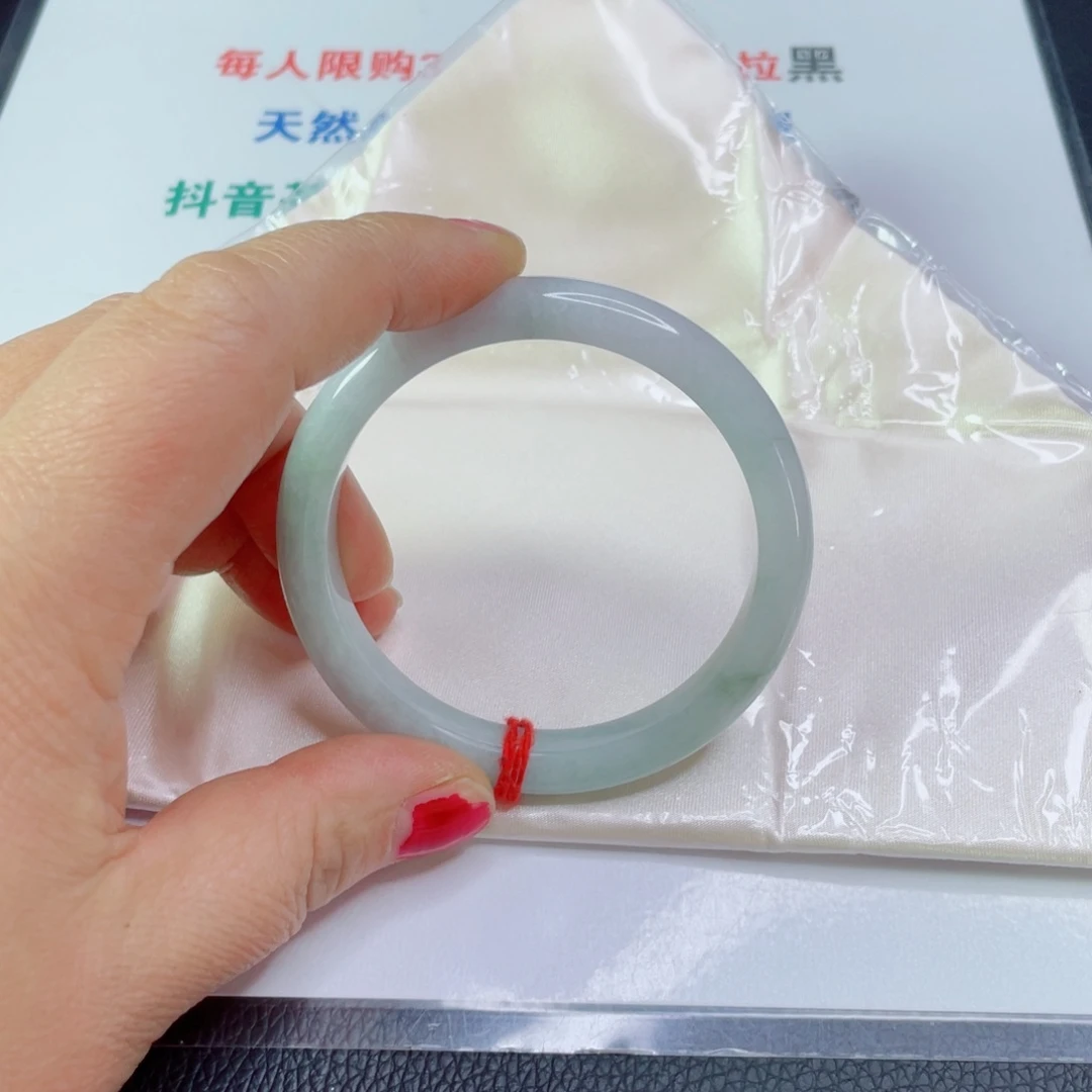 翡翠手镯未镶嵌月**楼
