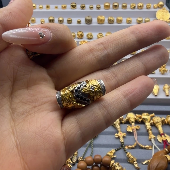 足银玻璃金刚丝素