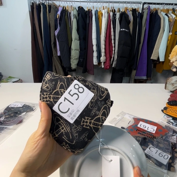 瓷片39。。。。。。。。。。。。。。