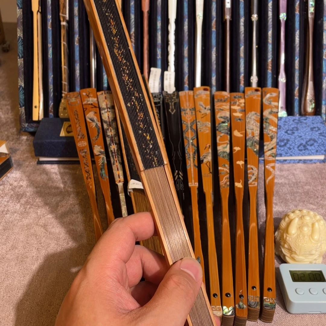 扇子手工制作工艺精湛