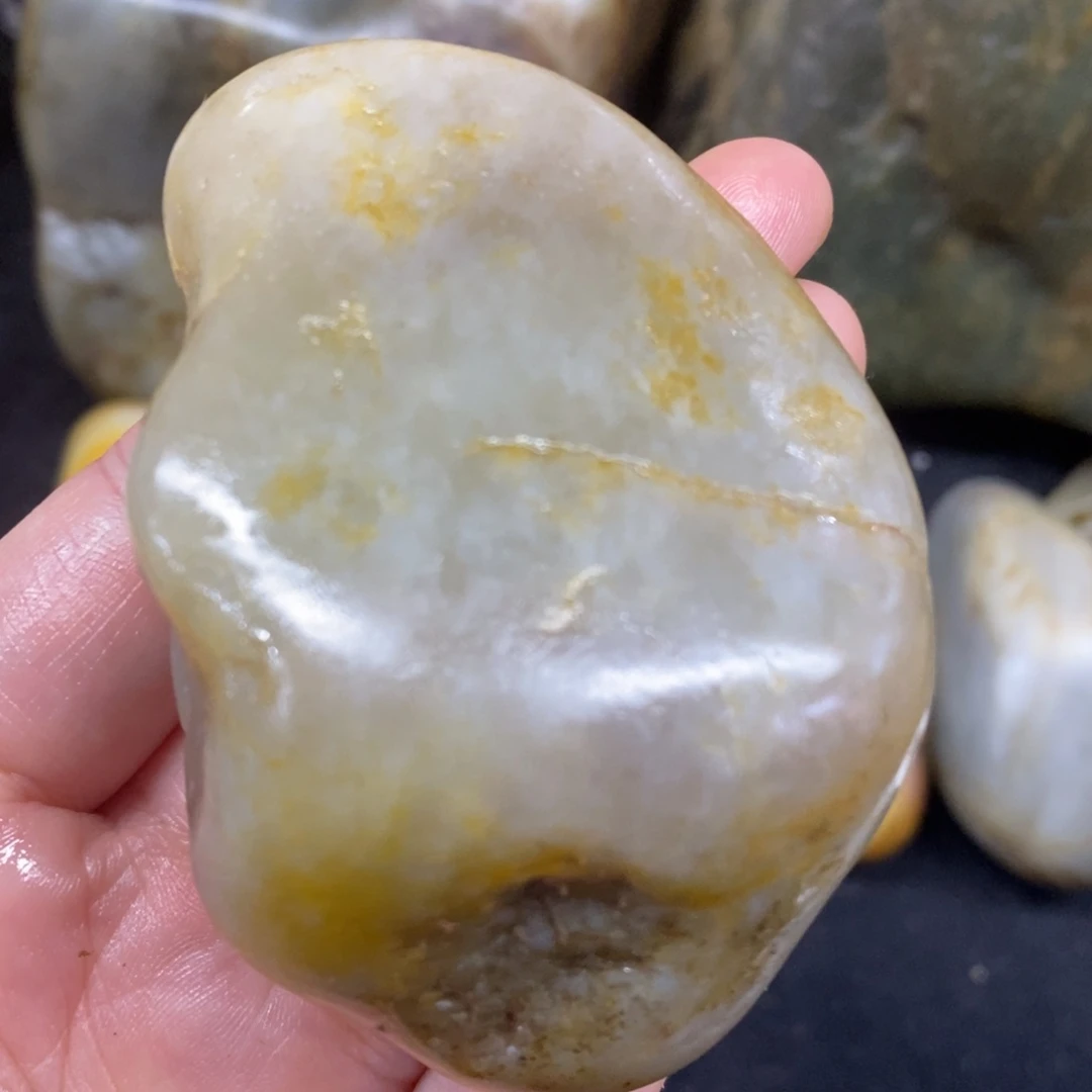 未镶嵌和田玉（糖玉）挂件