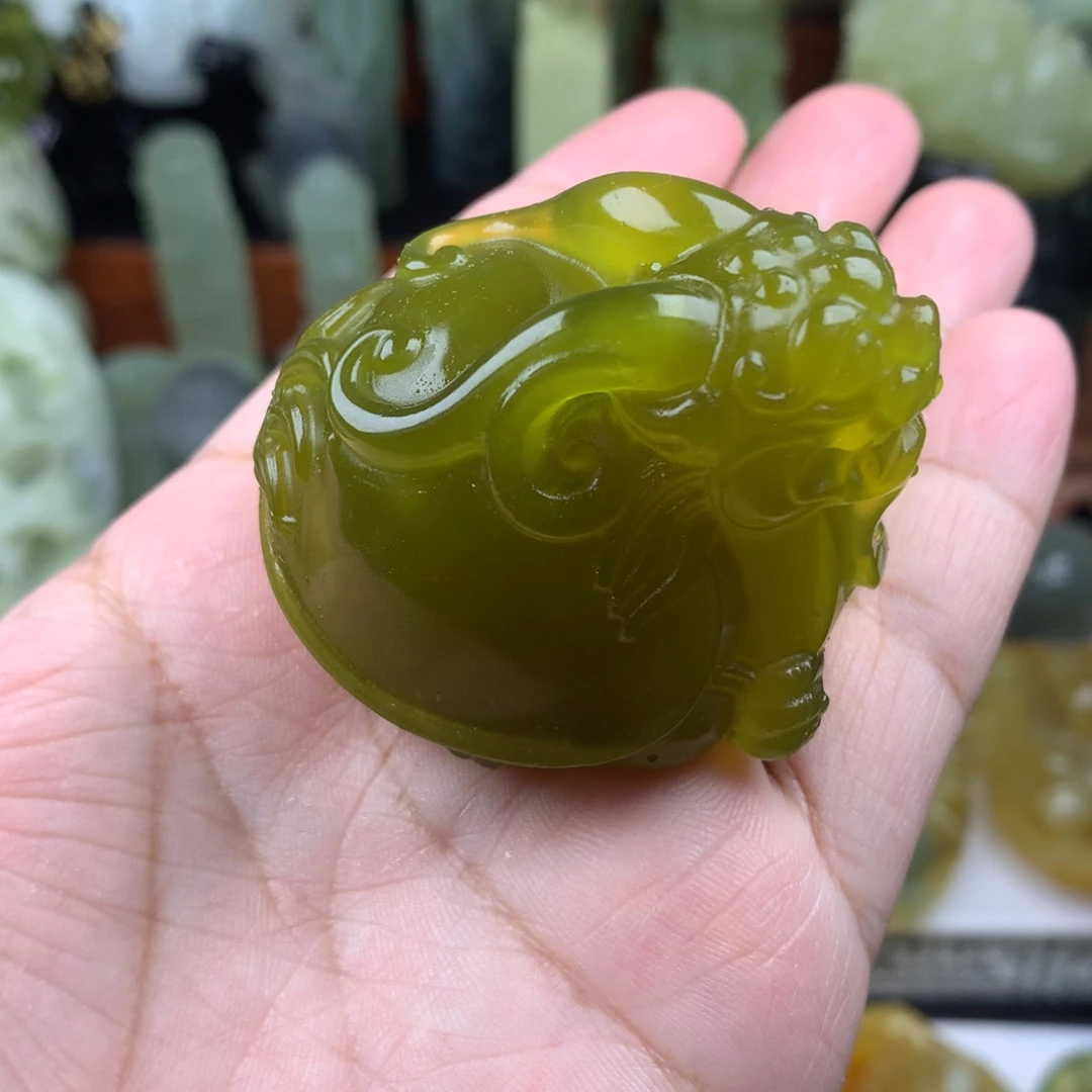 岫玉手把件未镶嵌