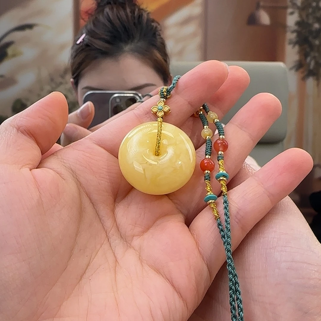 蜜蜡未镶嵌吊坠(赠链)