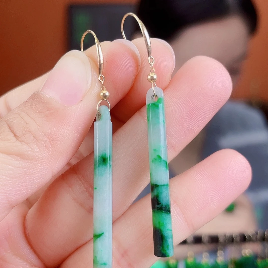 翡翠18K金镶嵌耳饰