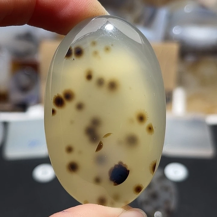 未镶嵌颈饰玛瑙/玉髓