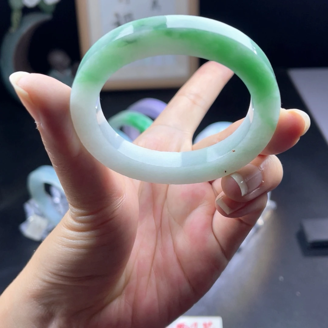 定制翡翠未镶嵌天然翡翠A货手镯