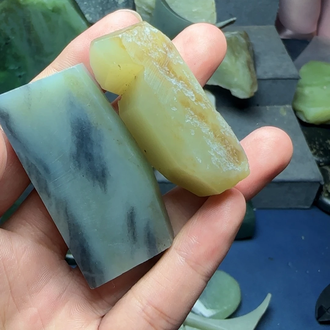 大***生和田玉（糖玉）未镶嵌珠宝奇石