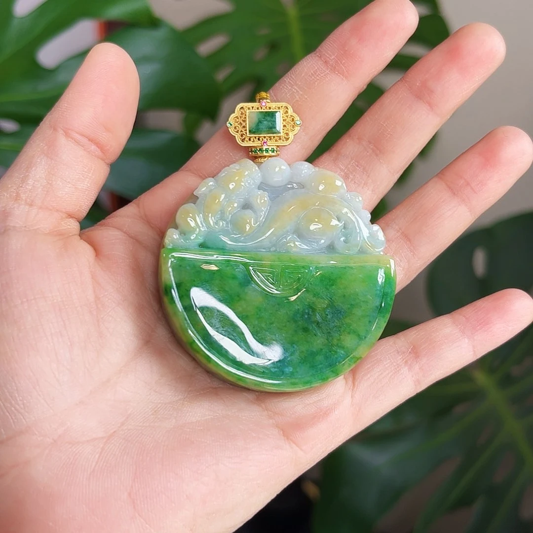 【闪购商品】翡翠吊坠(赠链)未镶嵌无**深 翡翠
