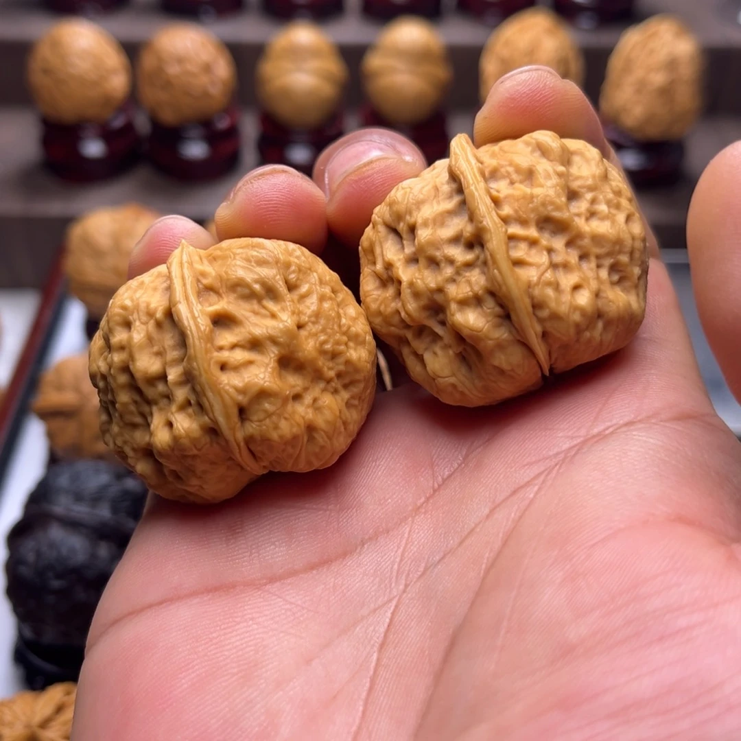 文玩核桃吊坠汉**世龙脊妖蟾