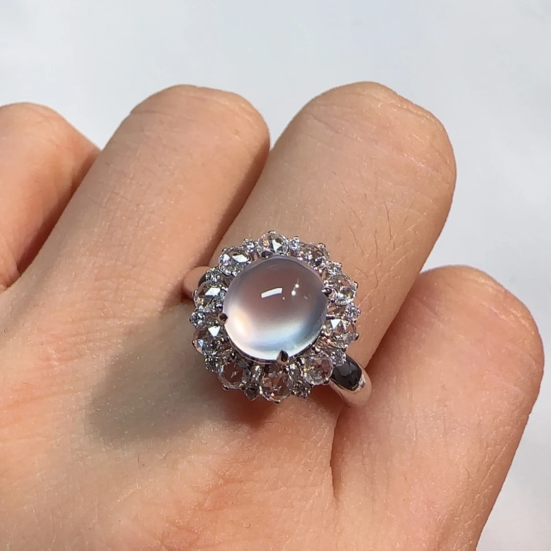 k***翡翠18K金镶嵌戒指蛋面