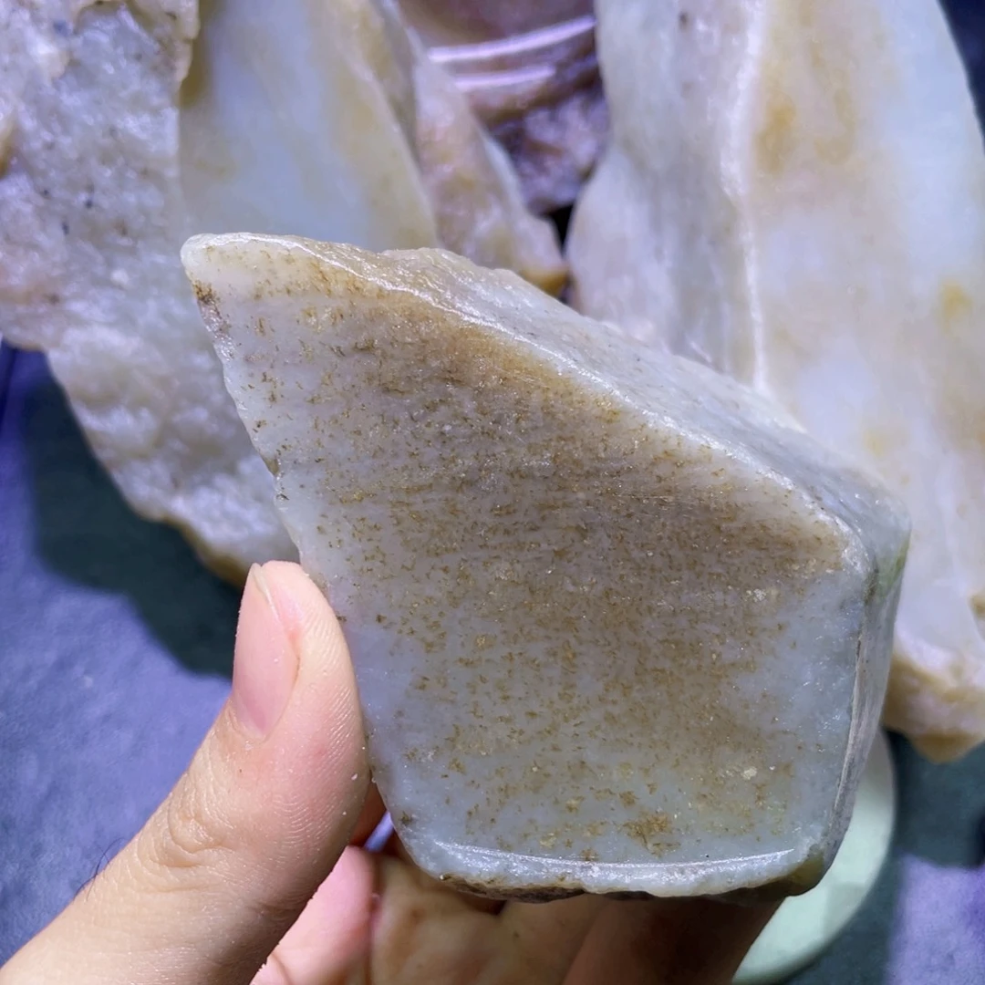 和田玉未镶嵌珠宝半成品