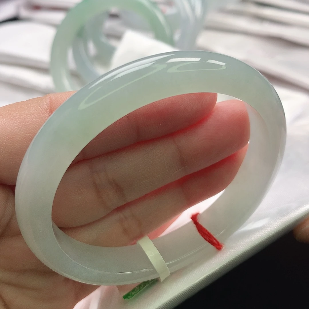 翡翠未镶嵌手镯贵妃55