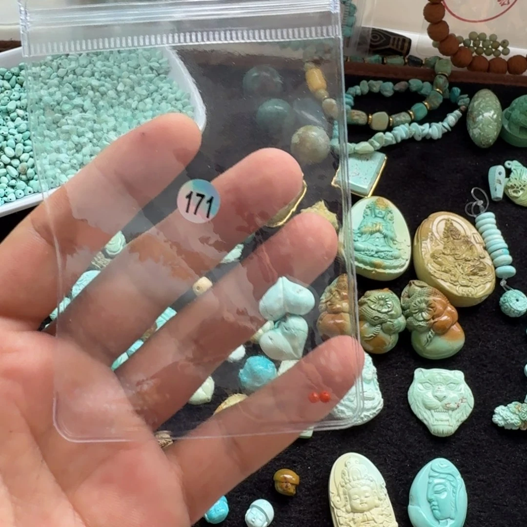 未镶嵌南红玛瑙珠宝奇石