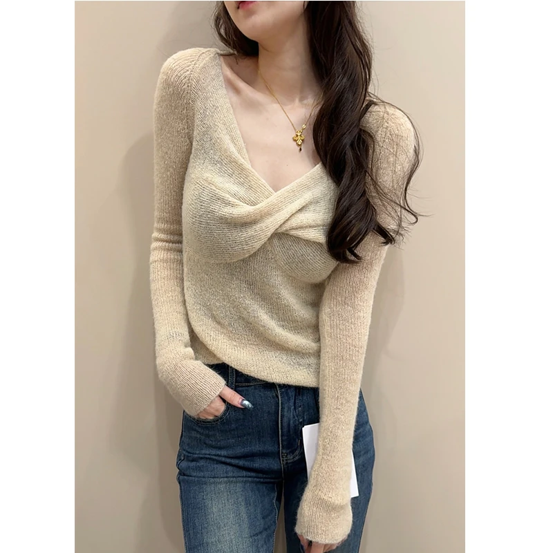 【桶哥港风】秋冬设计感交叉V领打底针织衫女洋气别致马海毛衣