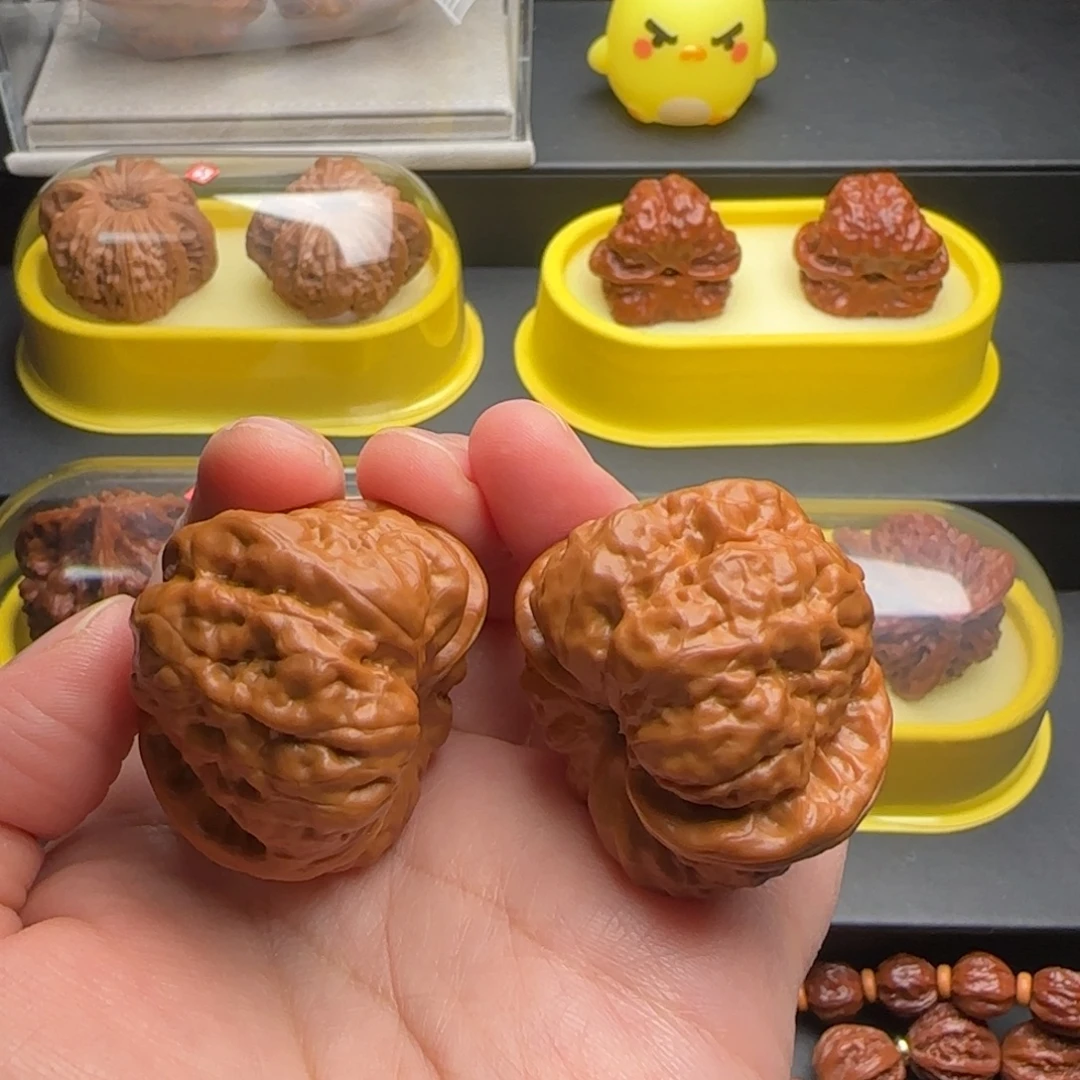 文玩核桃把件蛤蟆头全品40