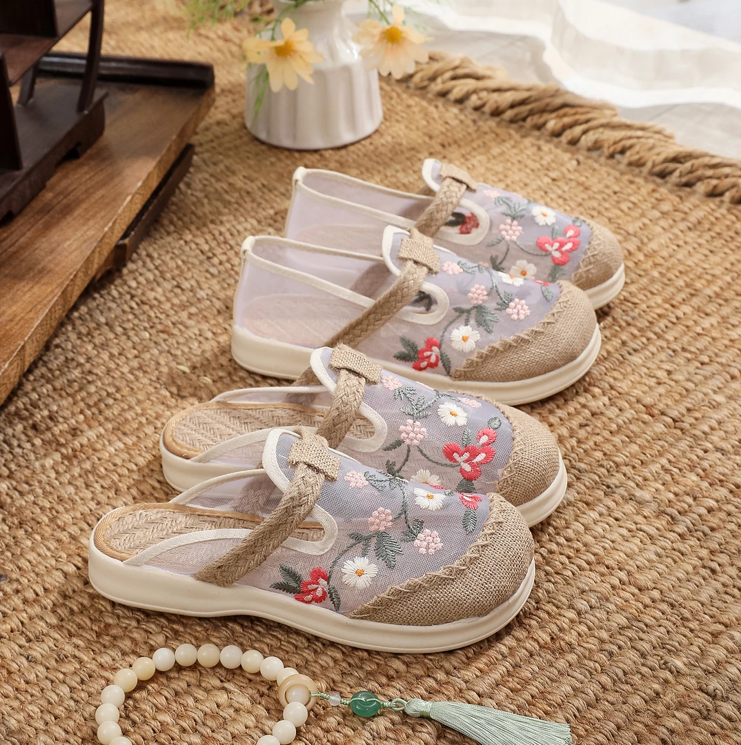 2025新款民族风网纱刺绣手工凉鞋汉服搭配懒人一脚蹬日常软底鞋