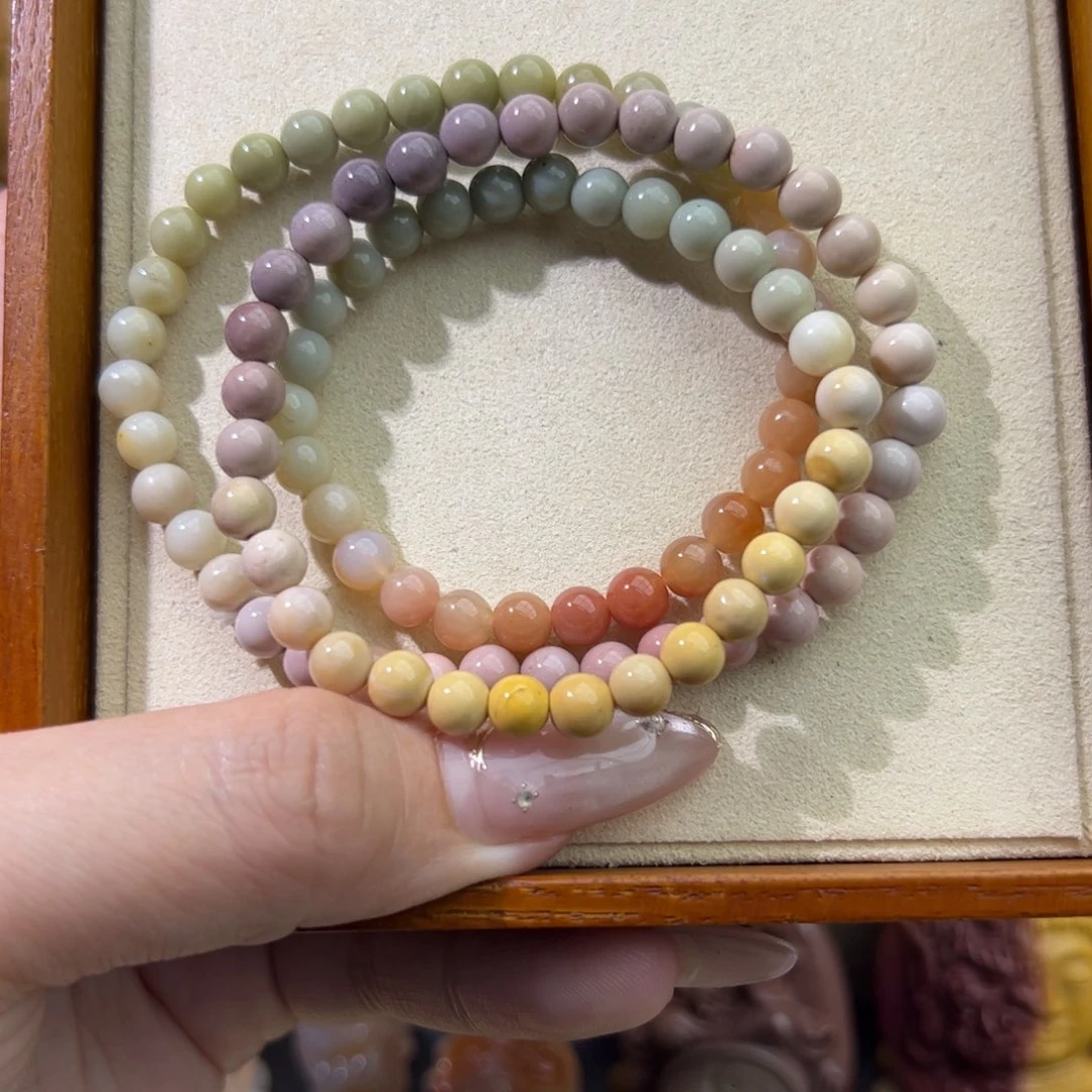 石英质玉颈饰未镶嵌