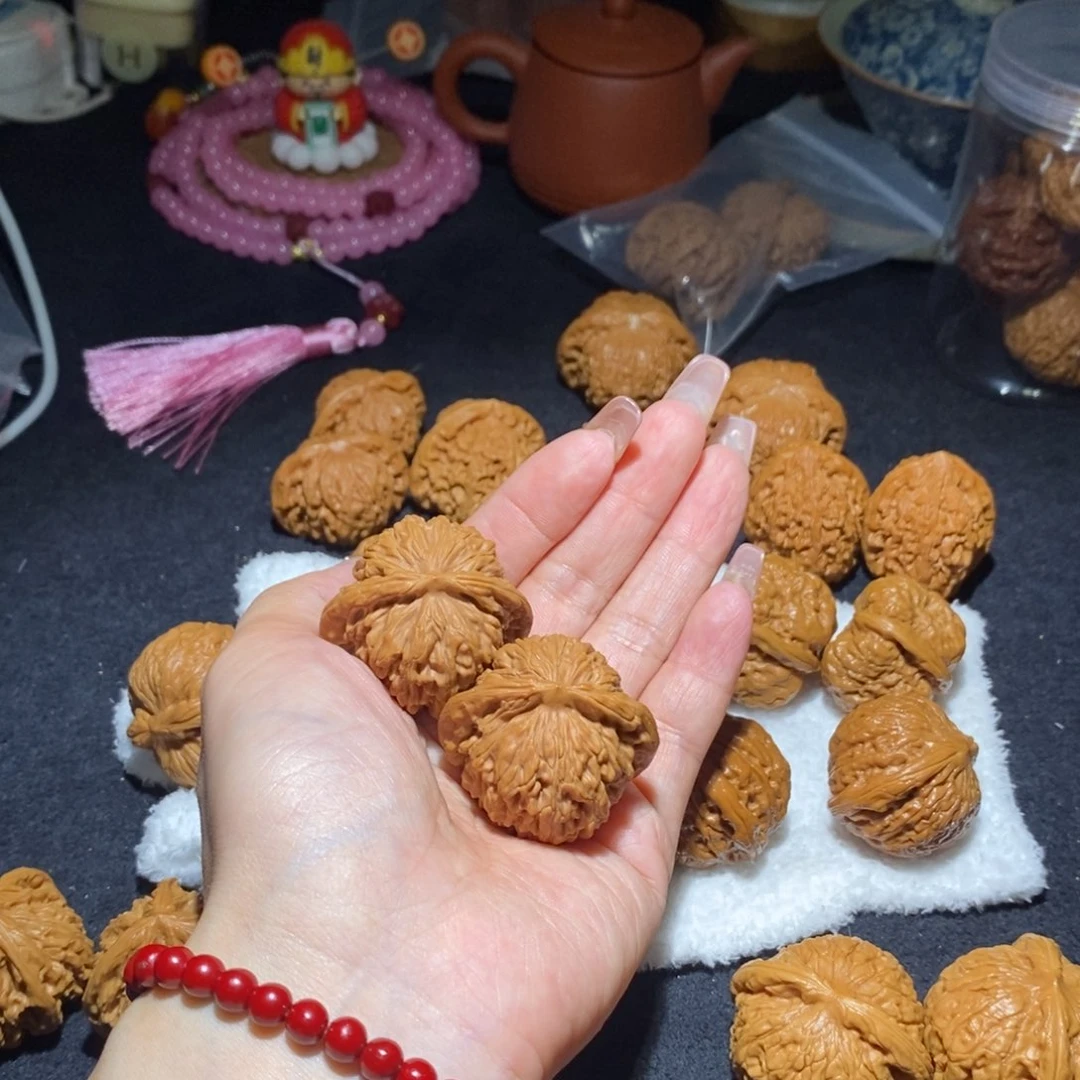 文玩核桃吊坠汉高楼40